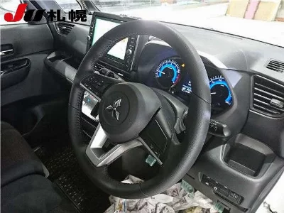 MITSUBISHI EK X SPACE