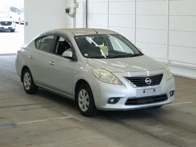 Nissan Tiida Latio
