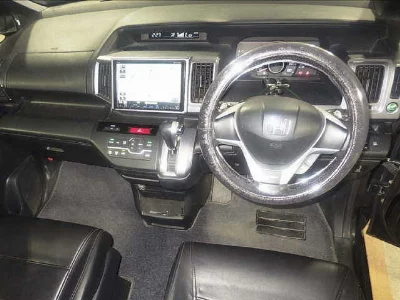 Honda STEPWGN SPADA