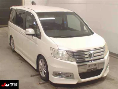 Honda STEPWGN SPADA