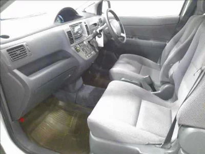 Toyota Raum