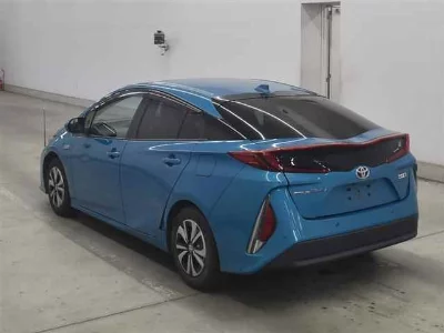 Toyota Prius PHV