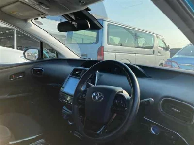 Toyota Prius PHV