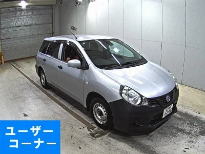 Nissan AD