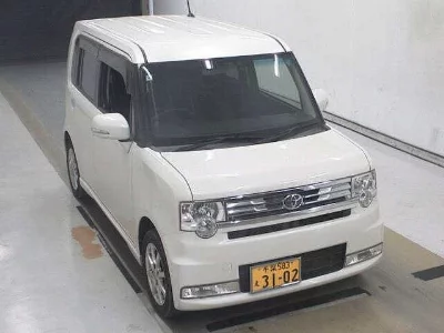 Toyota Pixis Space