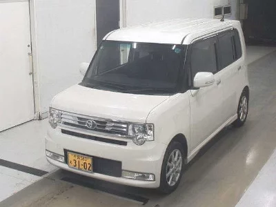 Toyota Pixis Space
