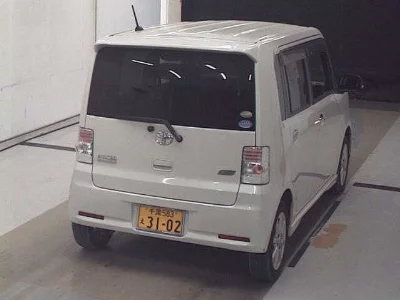 Toyota Pixis Space