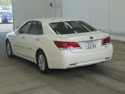 Toyota CROWN HYBRID
