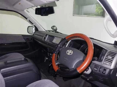 Toyota HIACE WAGON