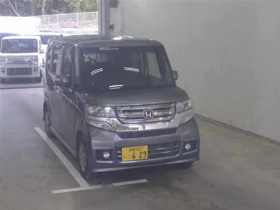 Honda N BOX CUSTOM