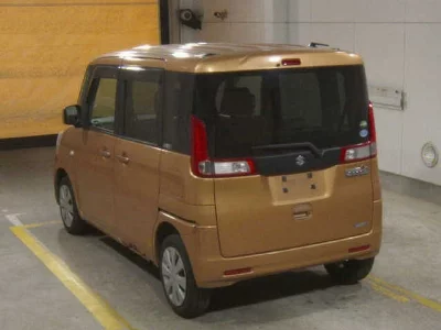 Suzuki Spacia