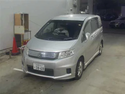 Honda Freed Spike