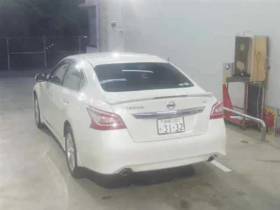 Nissan TEANA