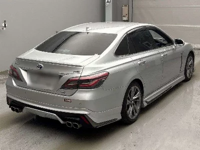 Toyota CROWN HYBRID