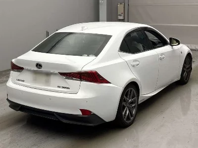 Lexus IS300h