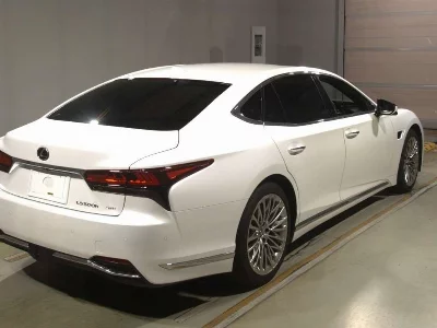 Lexus LS500h
