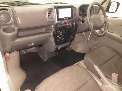 NISSAN NV100 CLIPPER