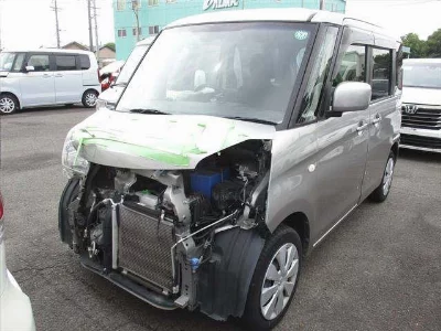 Suzuki Spacia