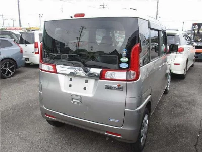 Suzuki Spacia