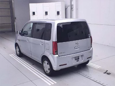 Nissan Otti