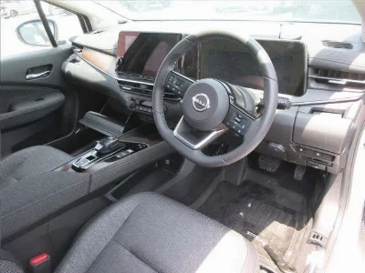 NISSAN AURA