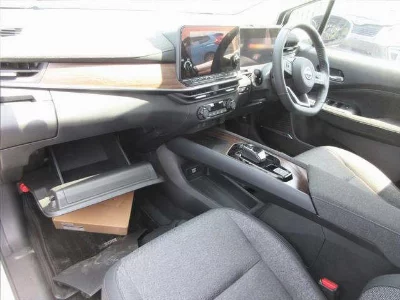 NISSAN AURA