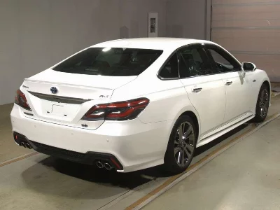 Toyota CROWN HYBRID