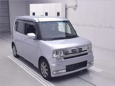 Toyota Pixis Space