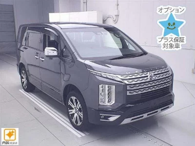 MITSUBISHI DELICA D:5