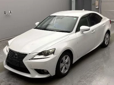 Lexus IS300h