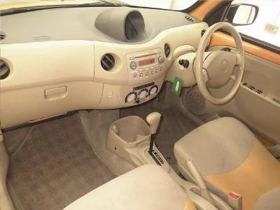 Daihatsu Esse