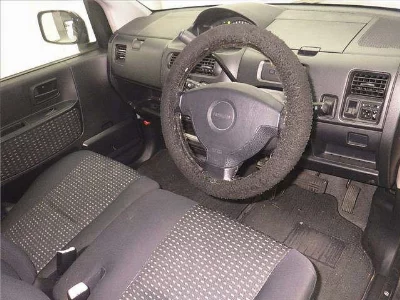 Nissan Otti