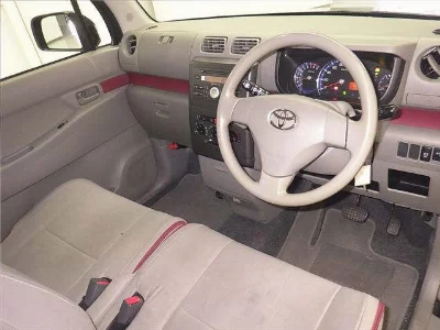Toyota Pixis Space