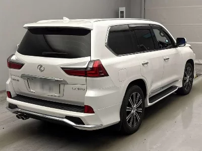Lexus LX570
