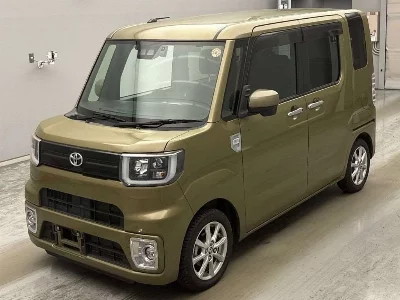 Toyota Pixis Mega