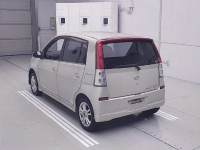 Daihatsu Mira Avy