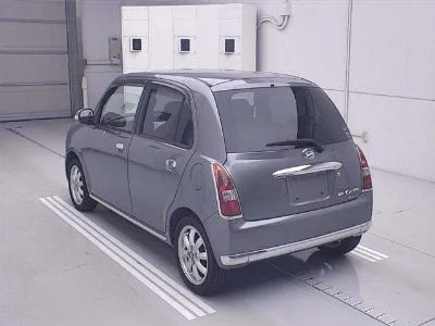 Daihatsu Mira Gino