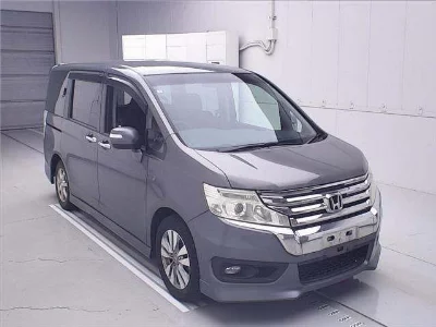Honda STEPWGN SPADA