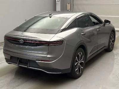 Toyota Crown Crossover