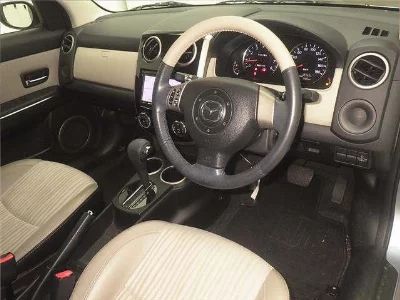 Mazda Verisa