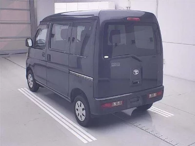 Toyota Pixis Van