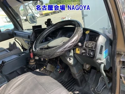NISSAN DIESEL (UD) BIG THUMB