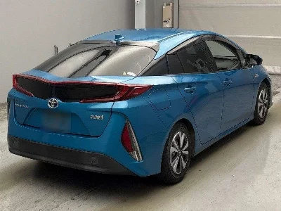 Toyota Prius PHV