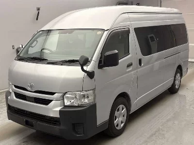Toyota HiAce Commuter