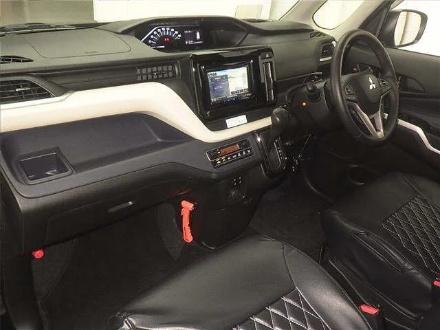 Mitsubishi Delica D:2  с аукциона в Японии