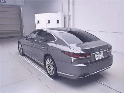 Lexus LS500h