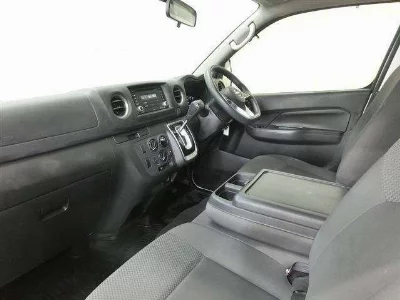 NISSAN CARAVAN