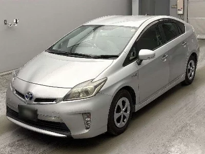 Toyota Prius PHV