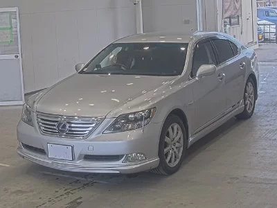 Lexus LS600h