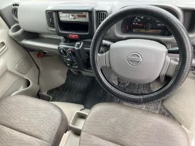 NISSAN NV100 CLIPPER
